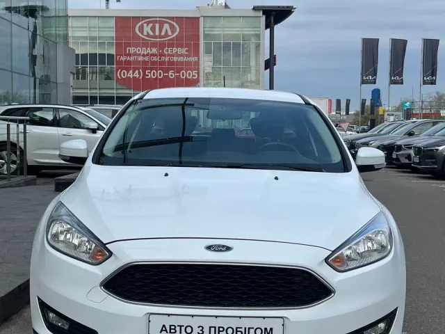 Ford Focus - фото 3