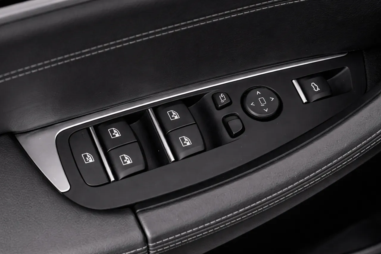 BMW X4 M - фото 14