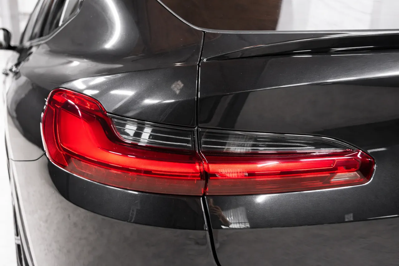 BMW X4 M - фото 24