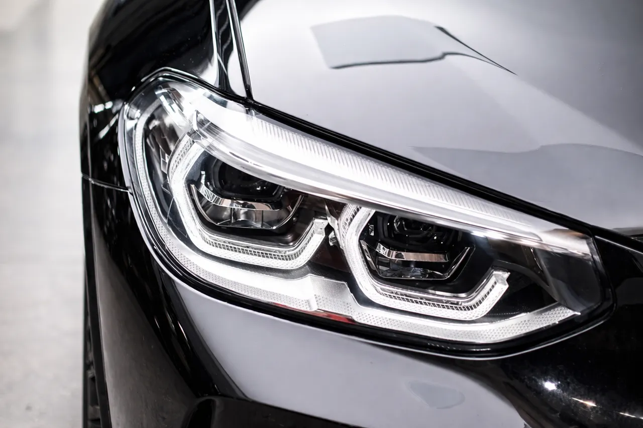 BMW X4 M - фото 22