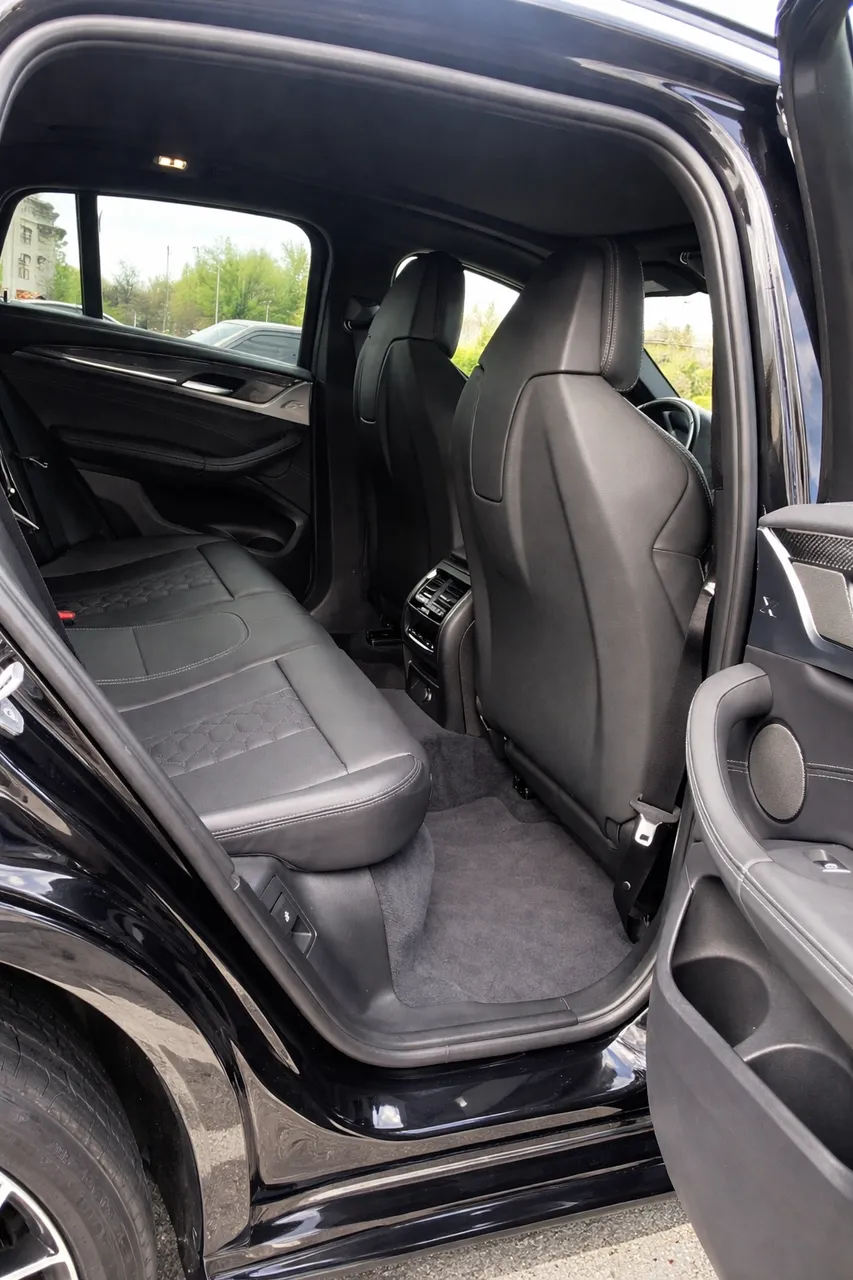 BMW X4 M - фото 19