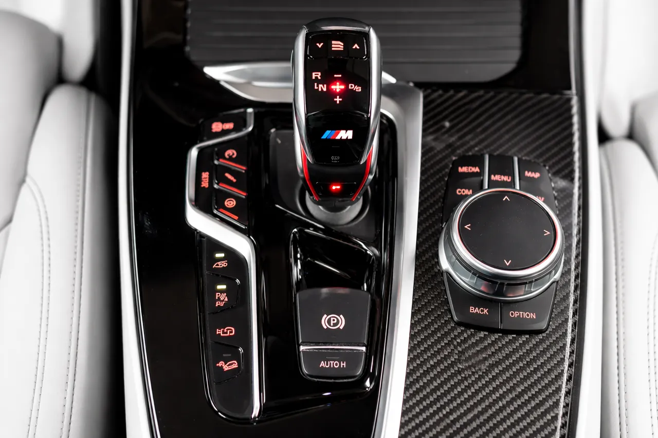 BMW X4 M - фото 13