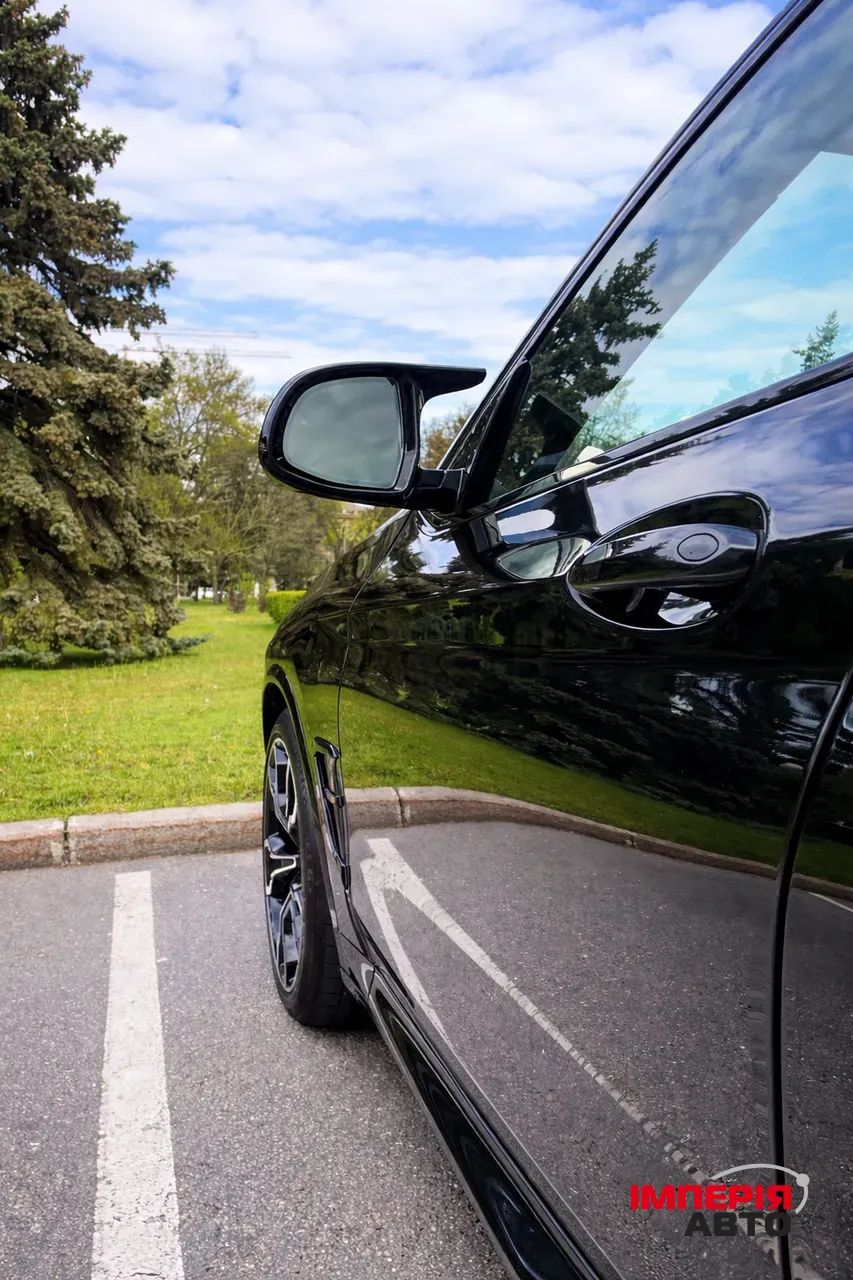 BMW X4 M - фото 9