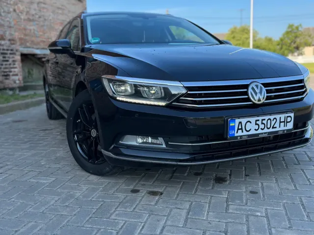 Volkswagen Passat - фото 2