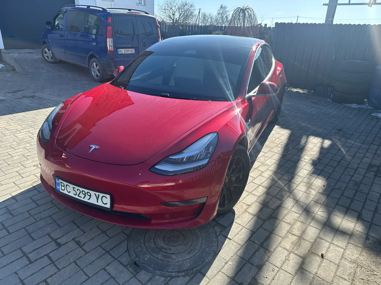 Tesla Model 3 - фото 8