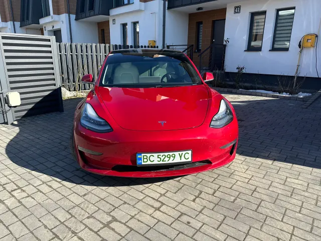 Tesla Model 3 - фото 2