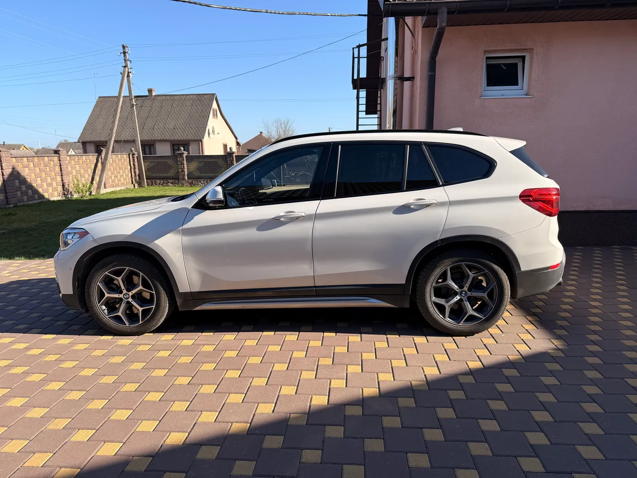 BMW X1 - фото 9