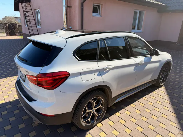 BMW X1 - фото 4
