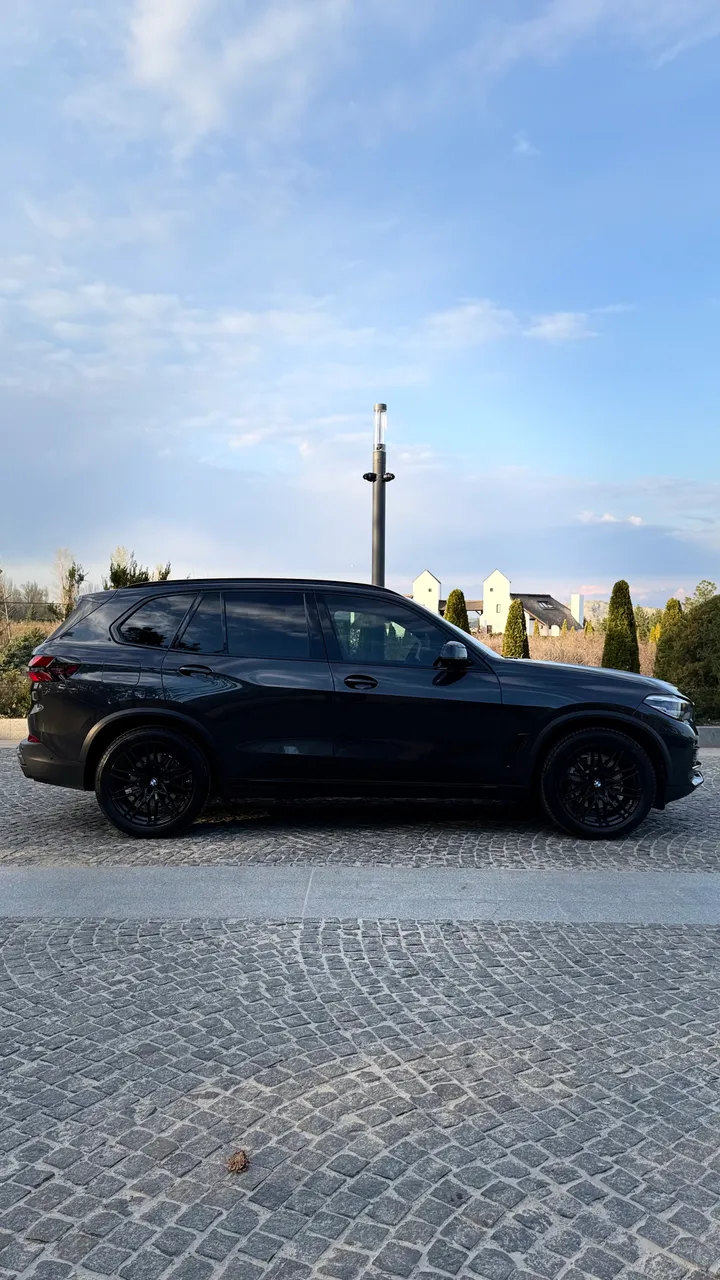 BMW X5 - фото 10