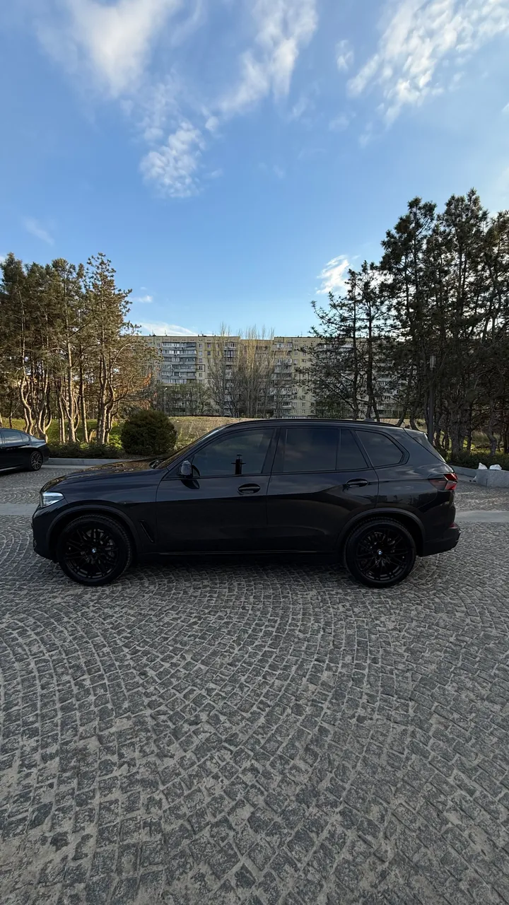 BMW X5 - фото 6