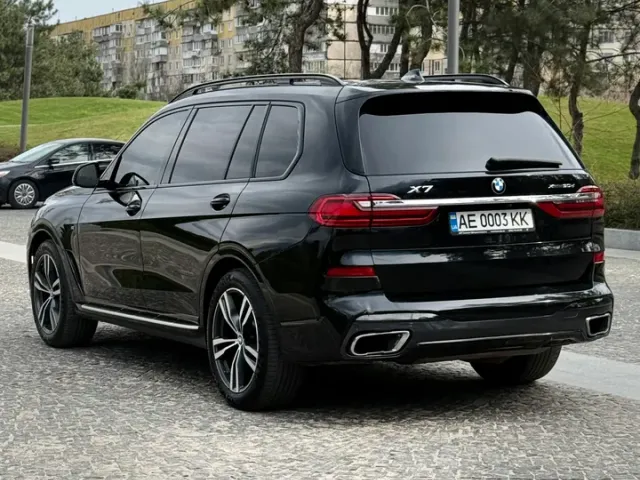 BMW X7 - фото 5