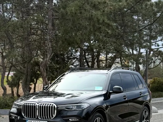 BMW X7 - фото 2