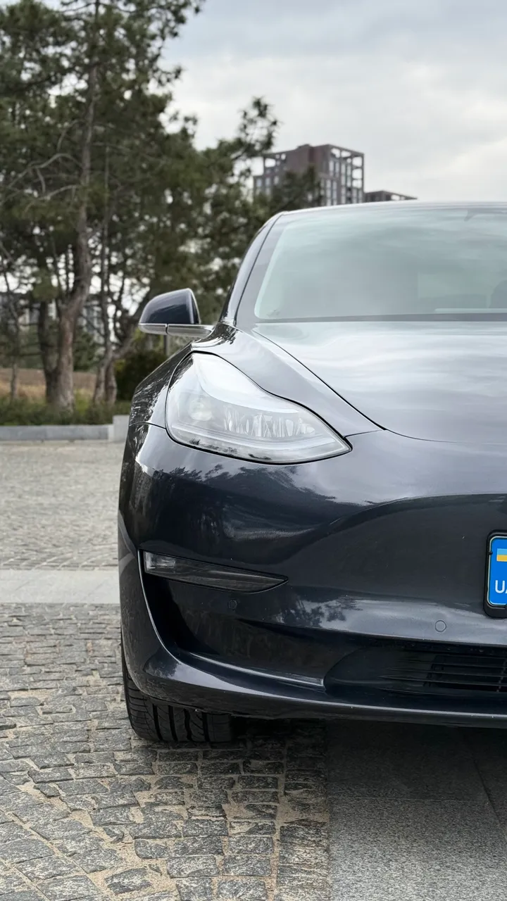 Tesla Model 3 - фото 3