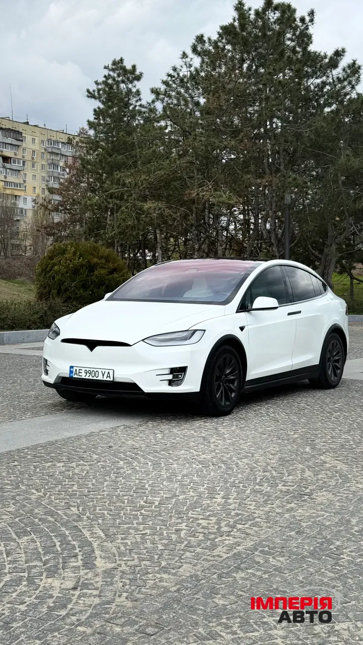 Tesla Model X - фото 2