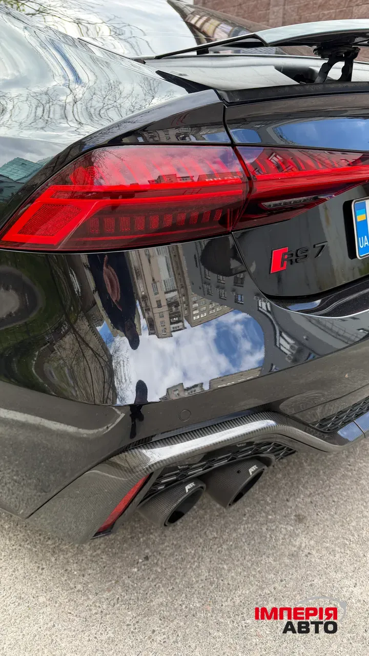 Audi RS 7 - фото 6