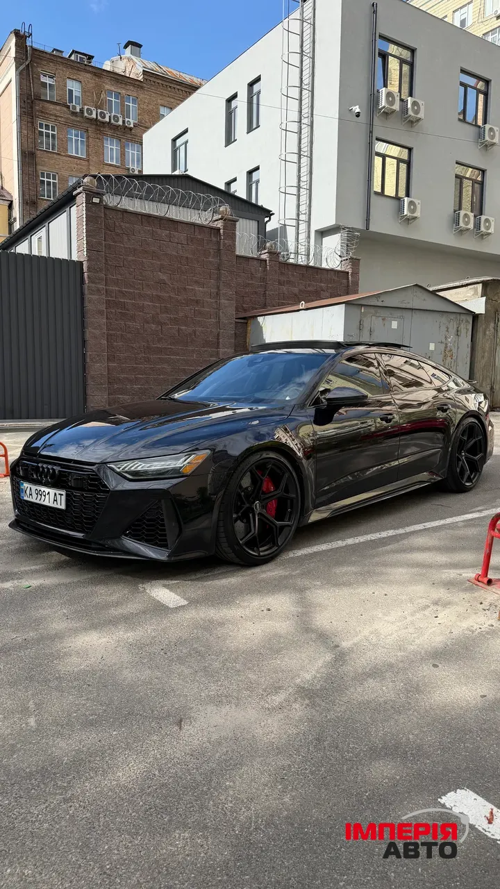 Audi RS 7 - фото 1