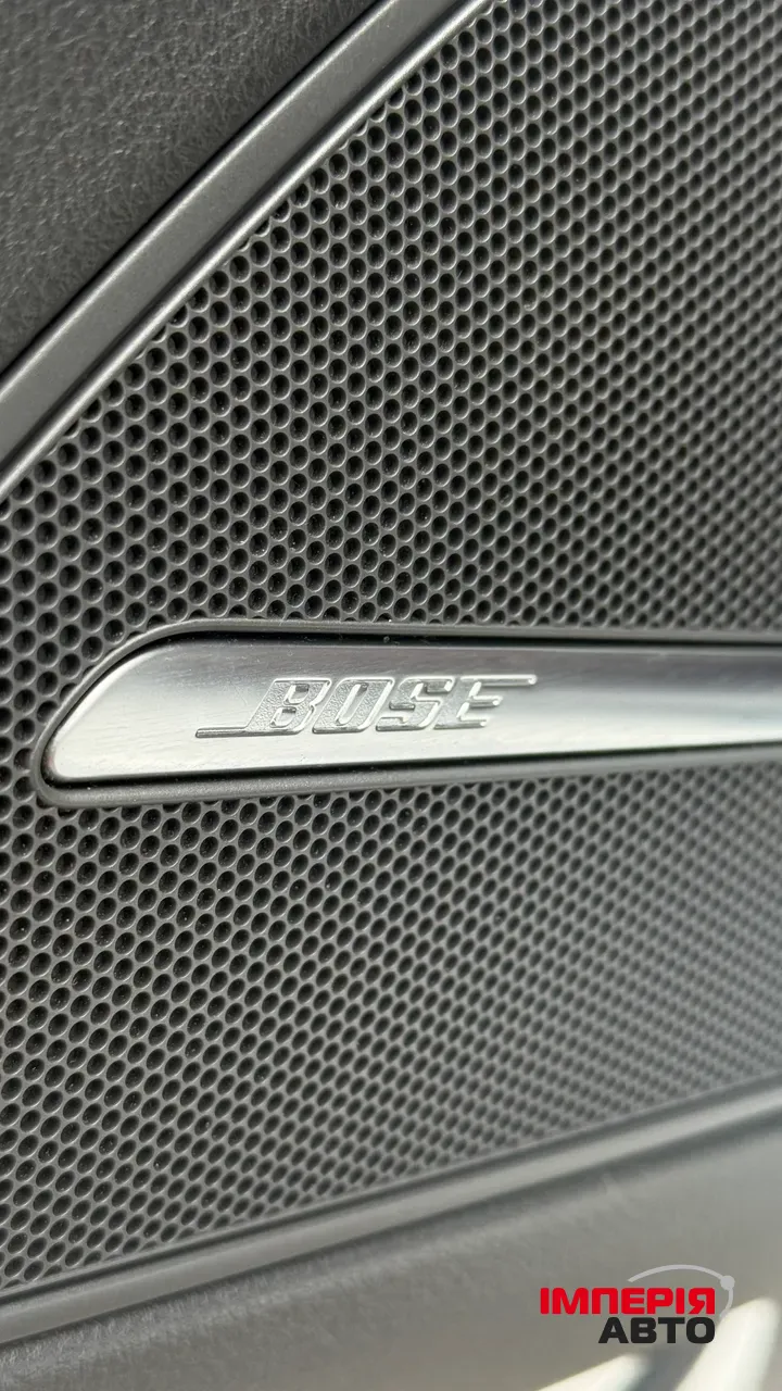 Audi A8 - фото 16