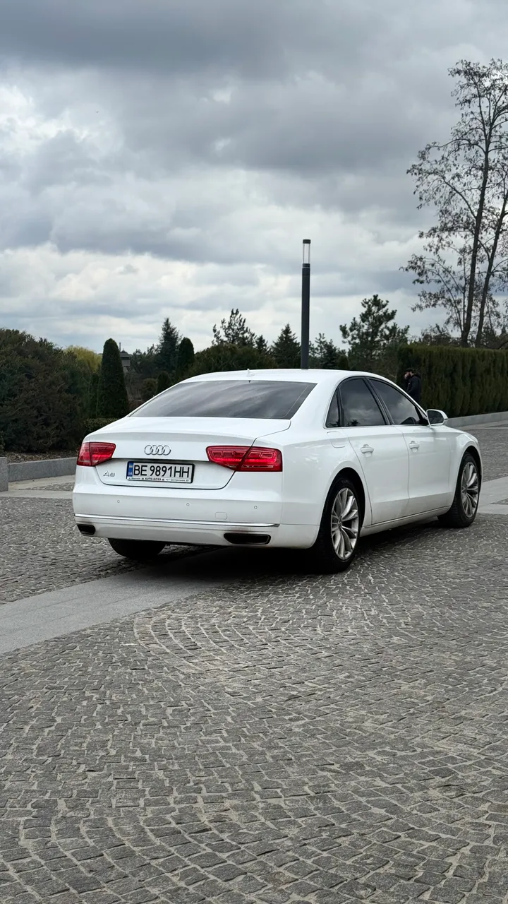 Audi A8 - фото 5