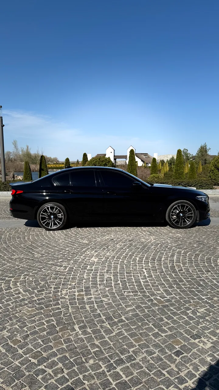 BMW 5 серії - фото 8