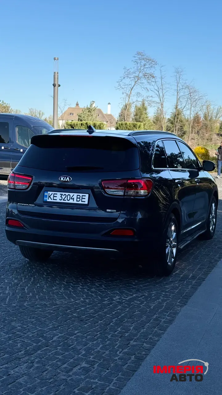 Kia Sorento - фото 6