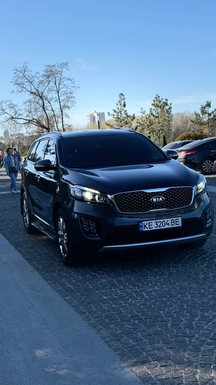 Kia Sorento - фото 7