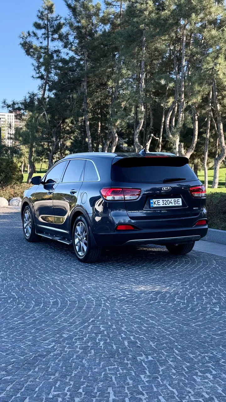 Kia Sorento - фото 4