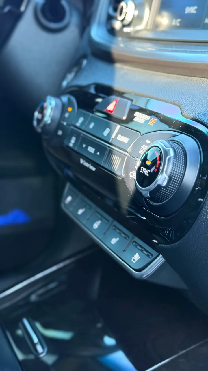 Kia Sorento - фото 17