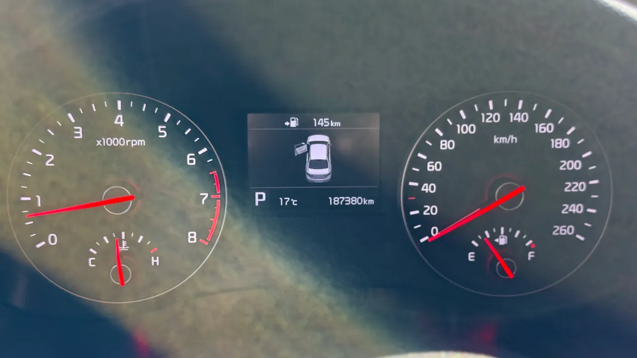 Kia K7 - фото 11