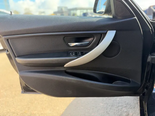 BMW 3 серії - фото 4