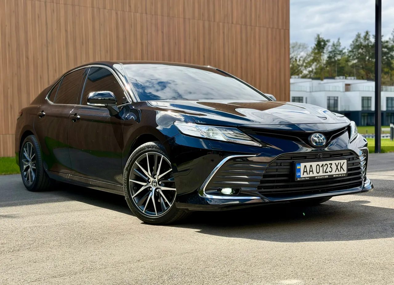 Toyota Camry - фото 6