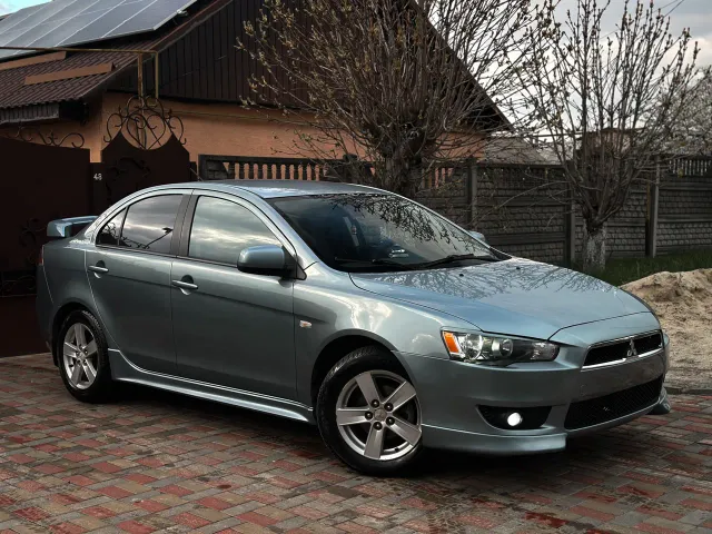 Mitsubishi Lancer - фото 5