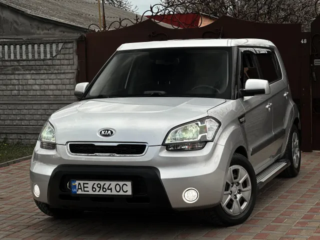 Kia Soul - фото 1