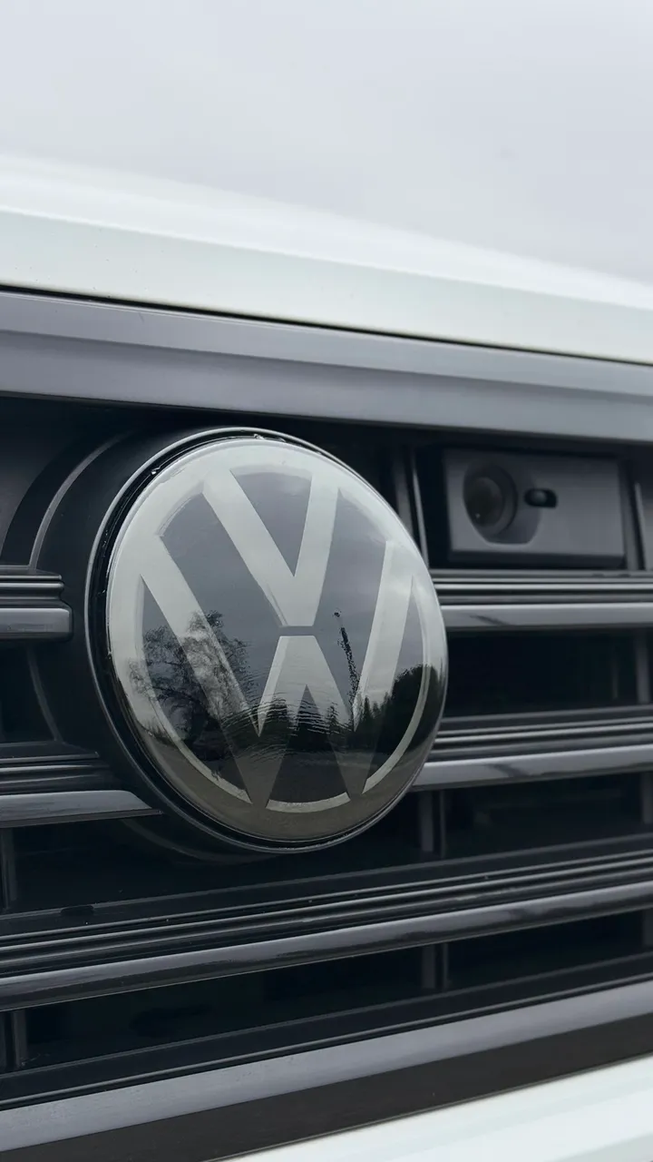 Volkswagen Touareg - фото 6