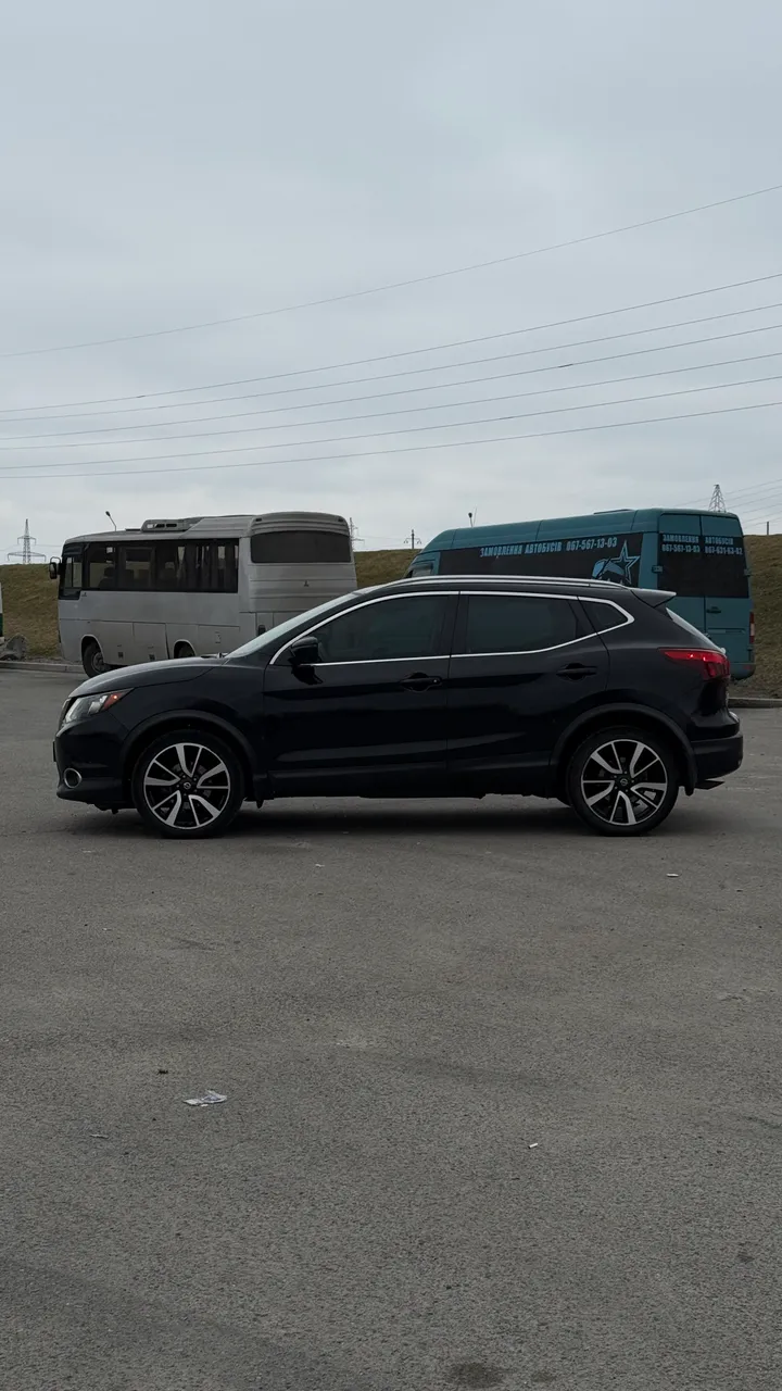 Nissan Rogue Sport - фото 3