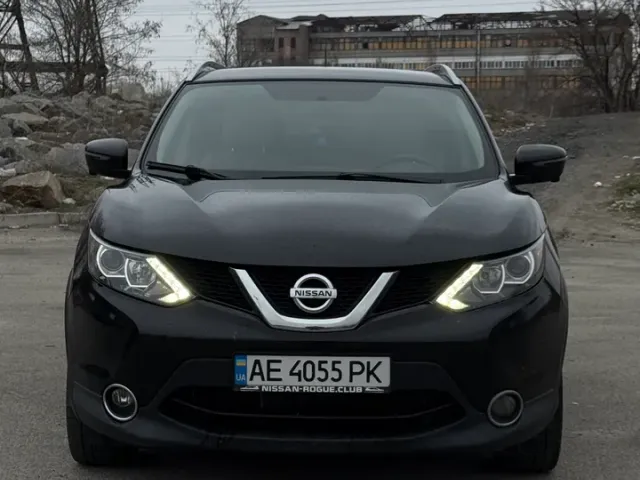 Nissan Rogue Sport - фото 1