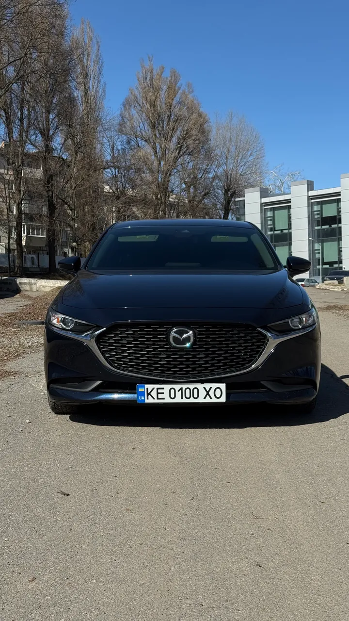 Mazda 3 - фото 1