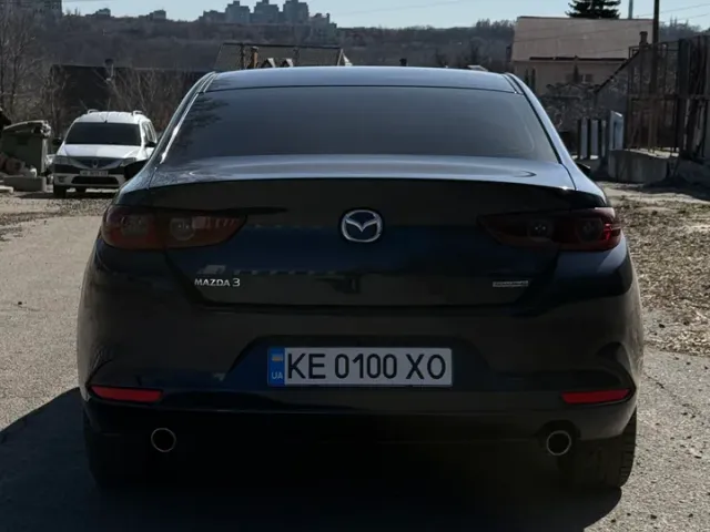 Mazda 3 - фото 5