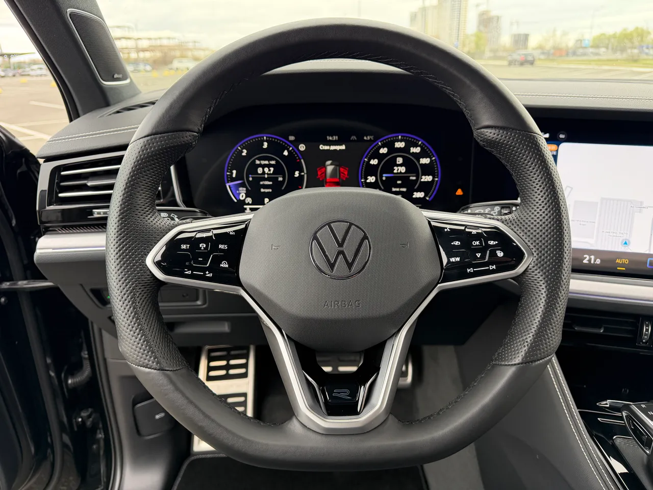 Volkswagen Touareg - фото 23