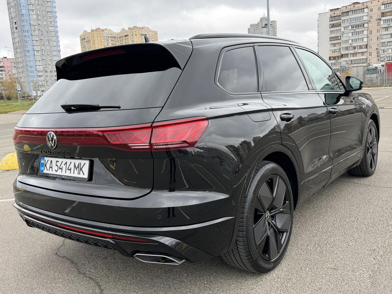 Volkswagen Touareg - фото 8