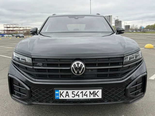 Volkswagen Touareg - фото 5