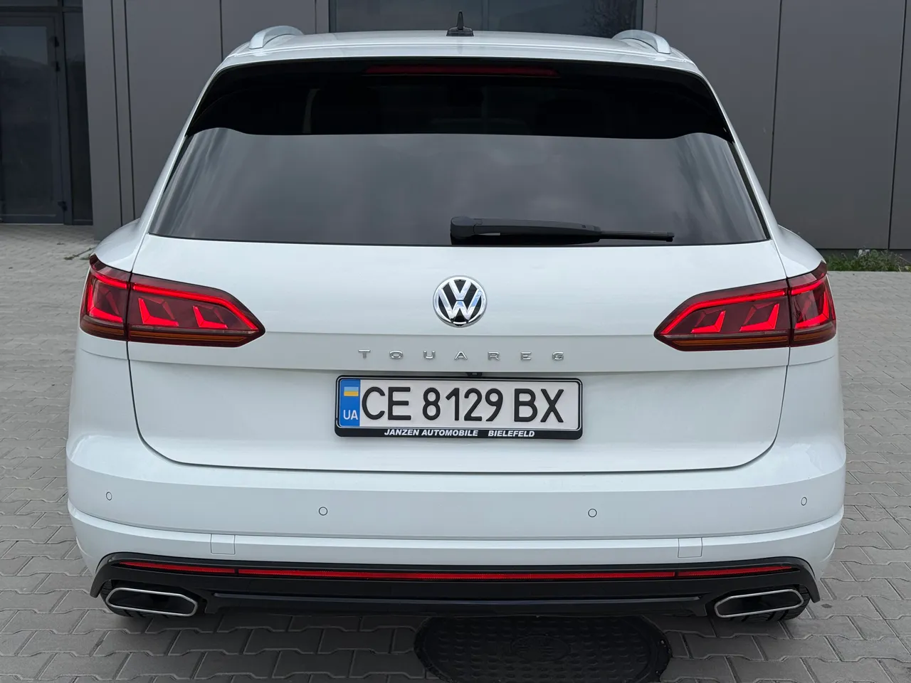 Volkswagen Touareg - фото 8