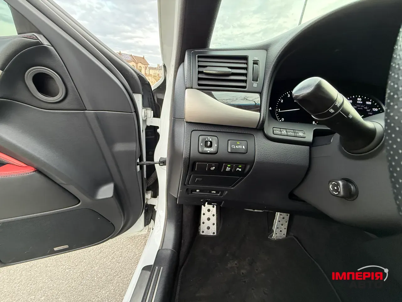 Lexus LS - фото 27