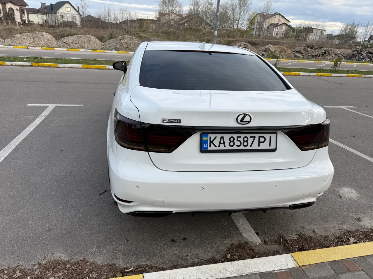 Lexus LS - фото 7