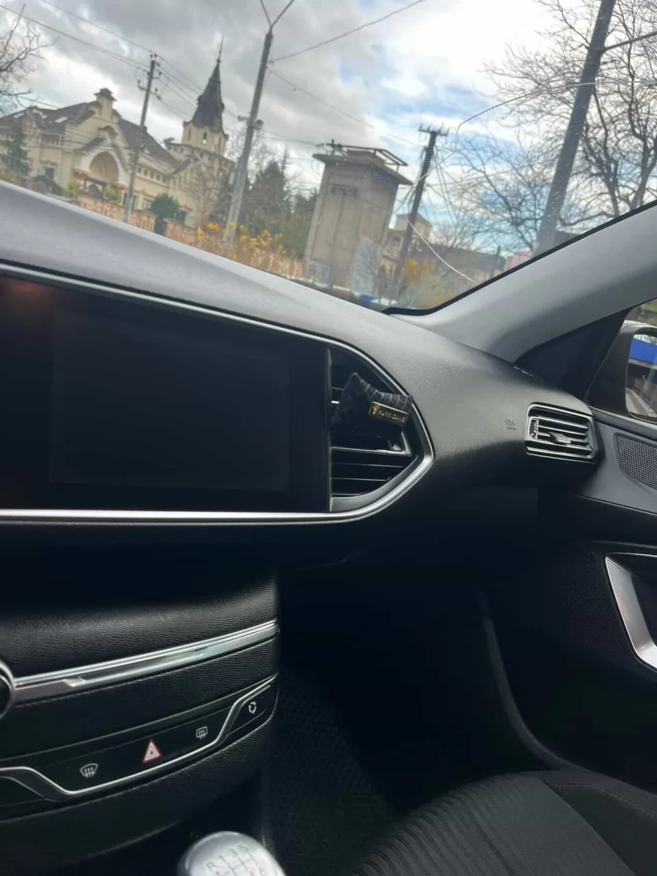 Peugeot 308 - фото 6