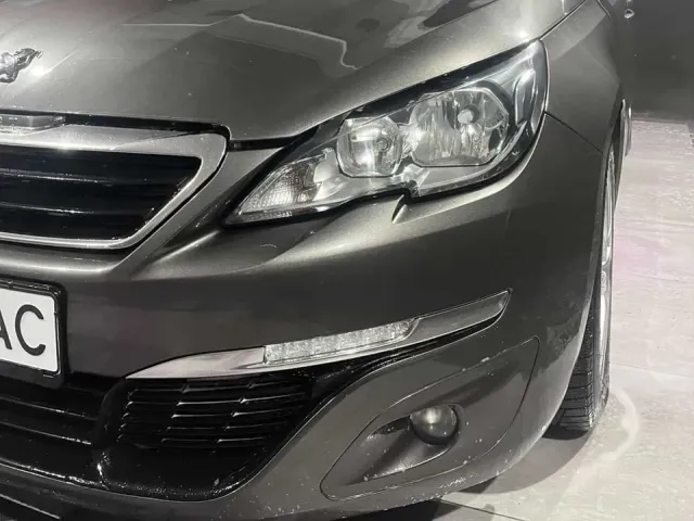 Peugeot 308 - фото 1