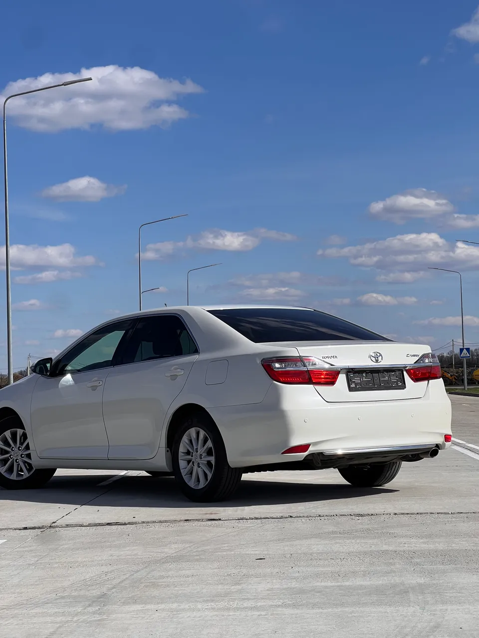 Toyota Camry - фото 5