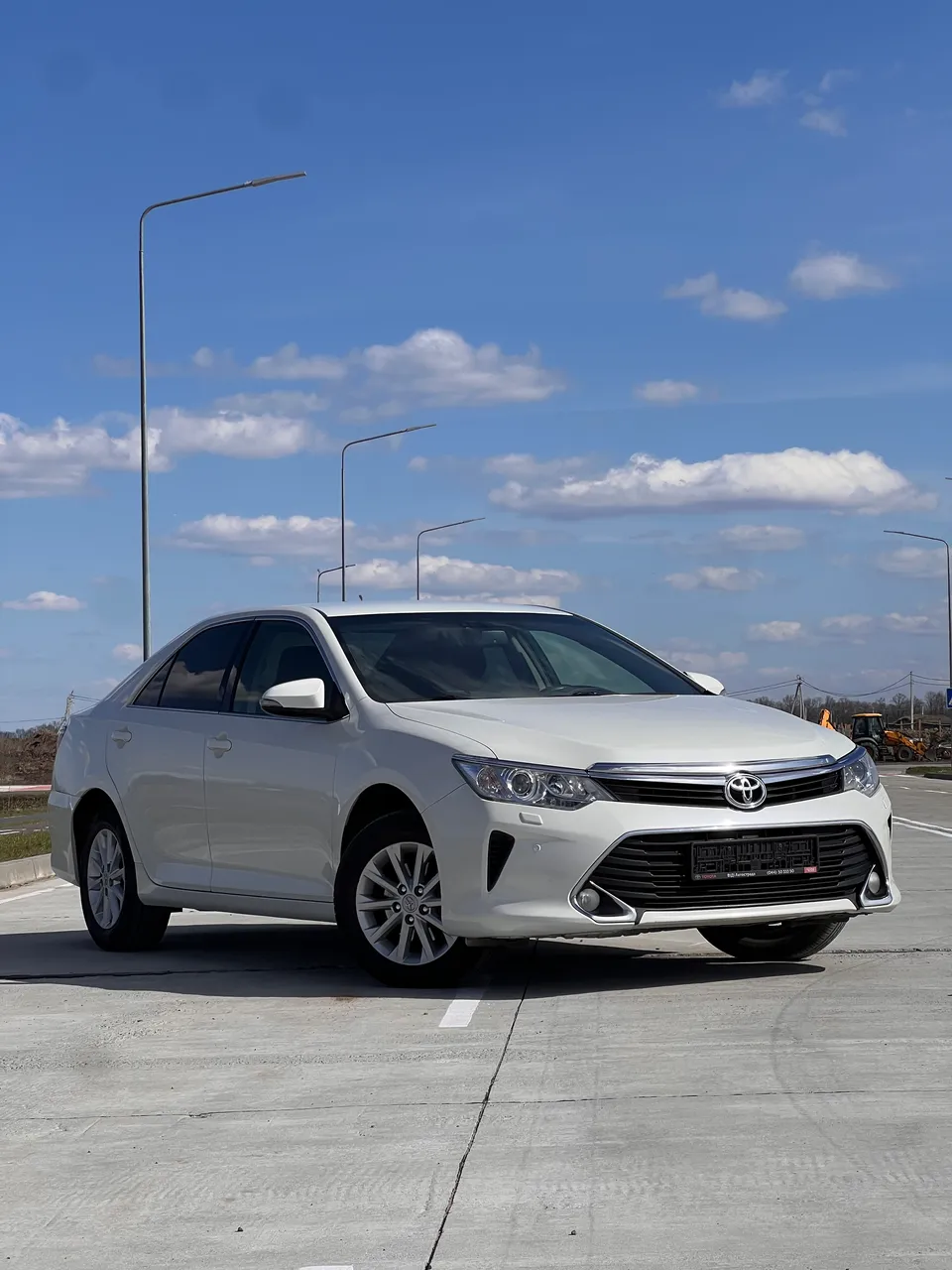 Toyota Camry - фото 3