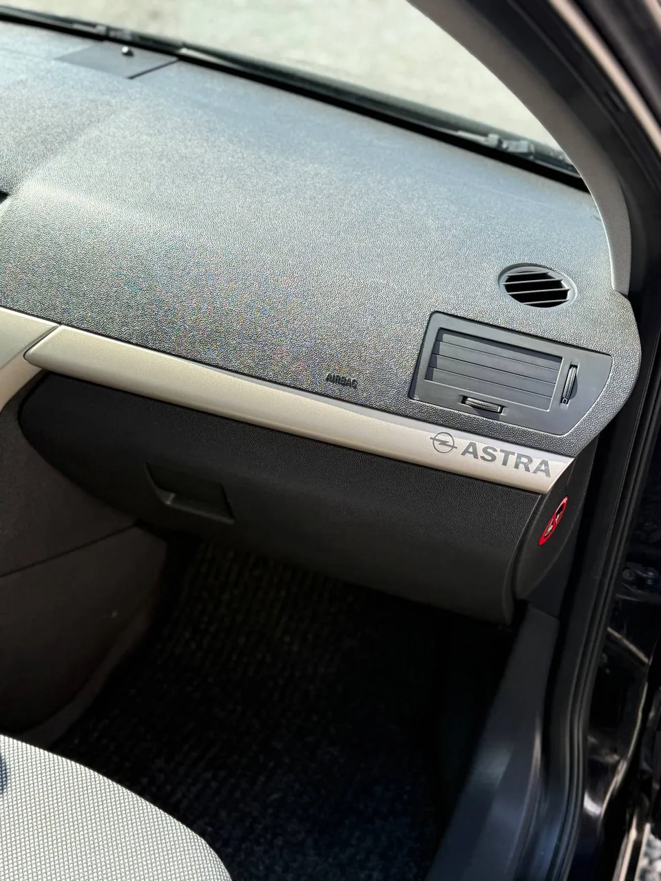 Opel Astra - фото 25