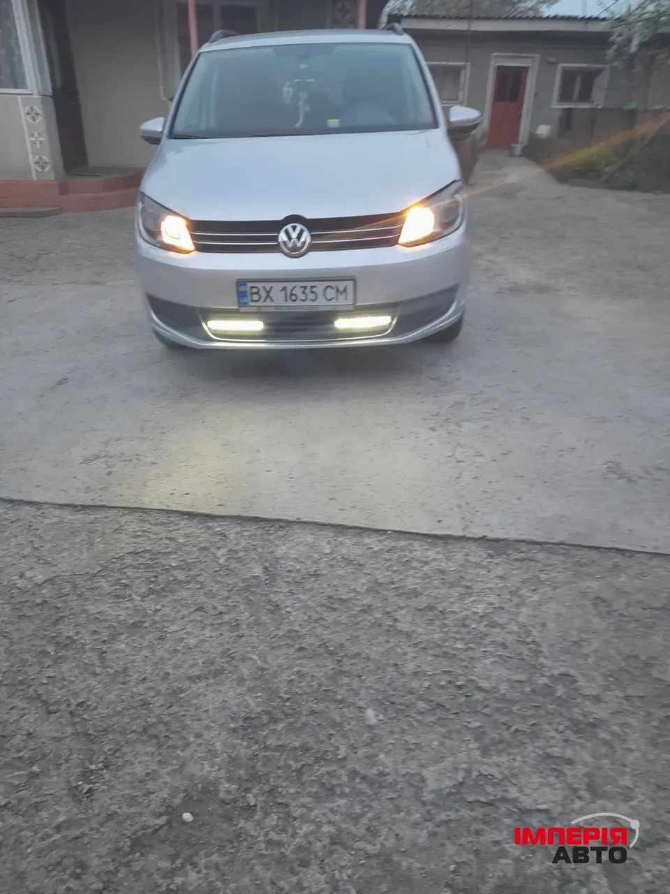 Volkswagen Touran - фото 3