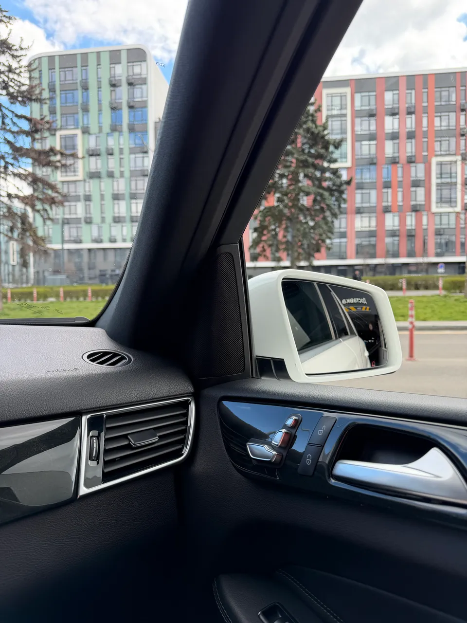 Mercedes-Benz GLE - фото 23